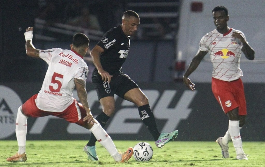 Botafogo empata com Bragantino e se classifica para fase de grupos da  Libertadores